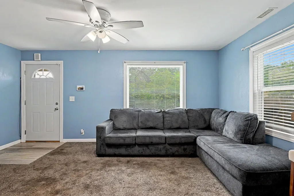 321 E Kinkaid Avenue Wichita KS 67211