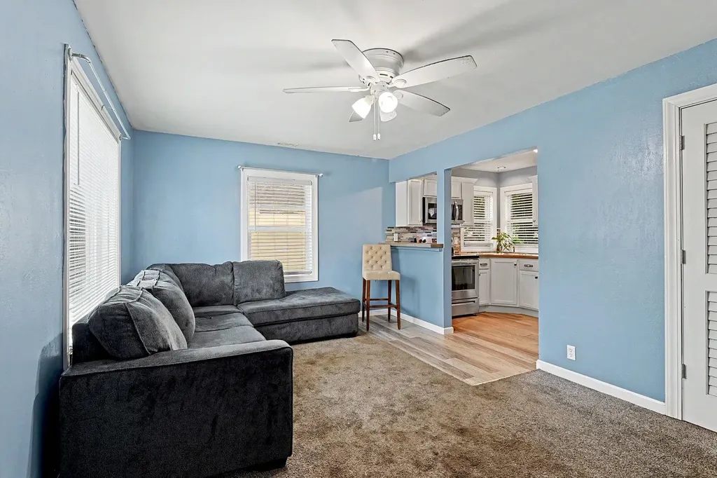 321 E Kinkaid Avenue Wichita KS 67211