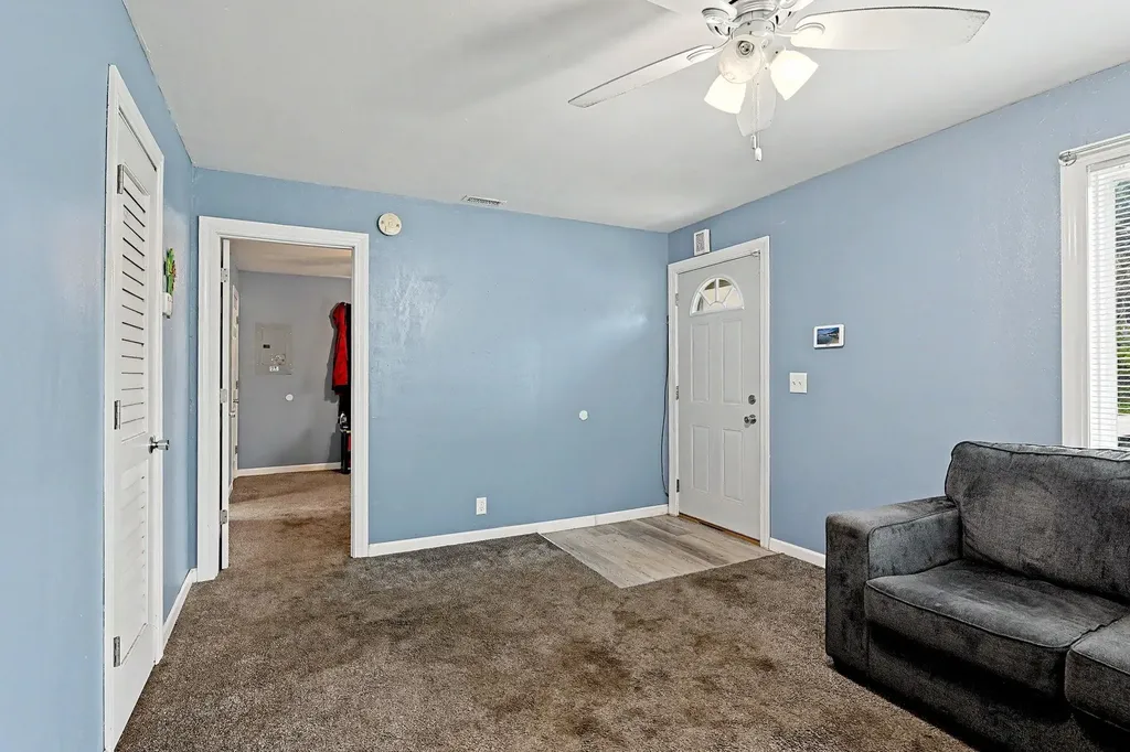 321 E Kinkaid Avenue Wichita KS 67211