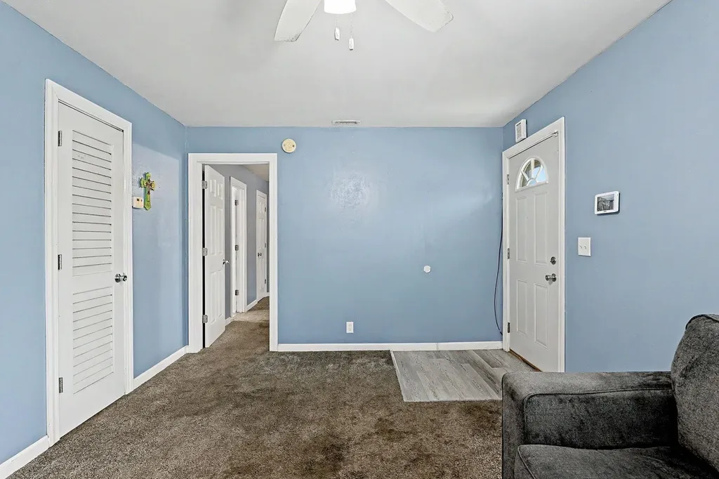 321 E Kinkaid Avenue Wichita KS 67211