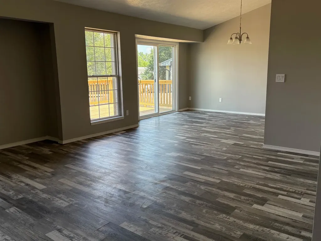 3502 W Fernwood Wichita KS 67217