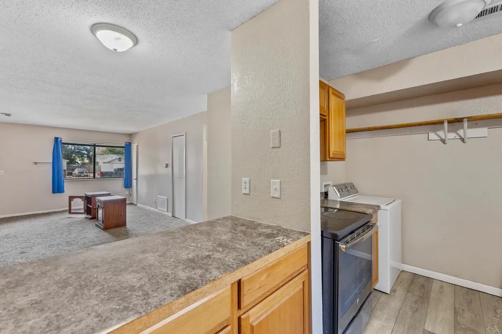1520 E Fortuna Street Wichita KS 67216