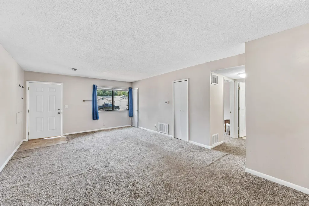 1520 E Fortuna Street Wichita KS 67216