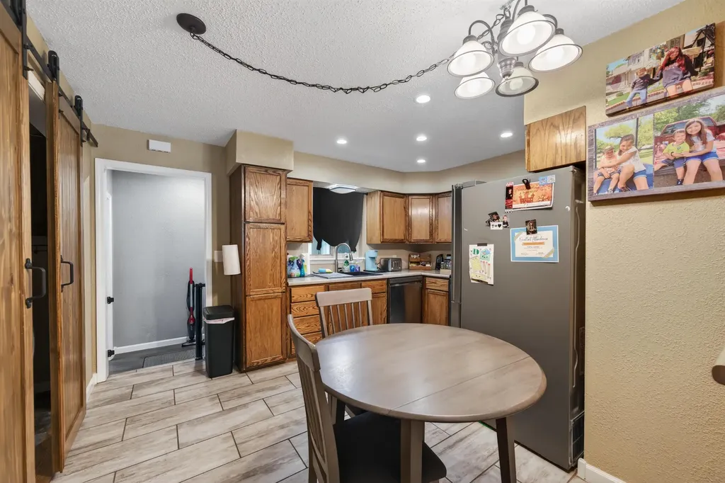 1606 Edgemoor Street El Dorado KS 67042