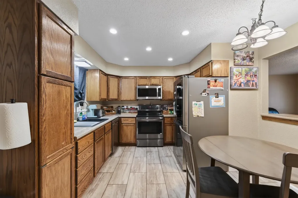 1606 Edgemoor Street El Dorado KS 67042