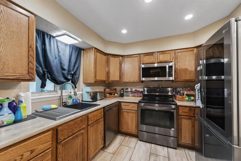 1606 Edgemoor Street El Dorado KS 67042