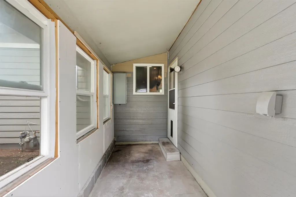 1606 Edgemoor Street El Dorado KS 67042