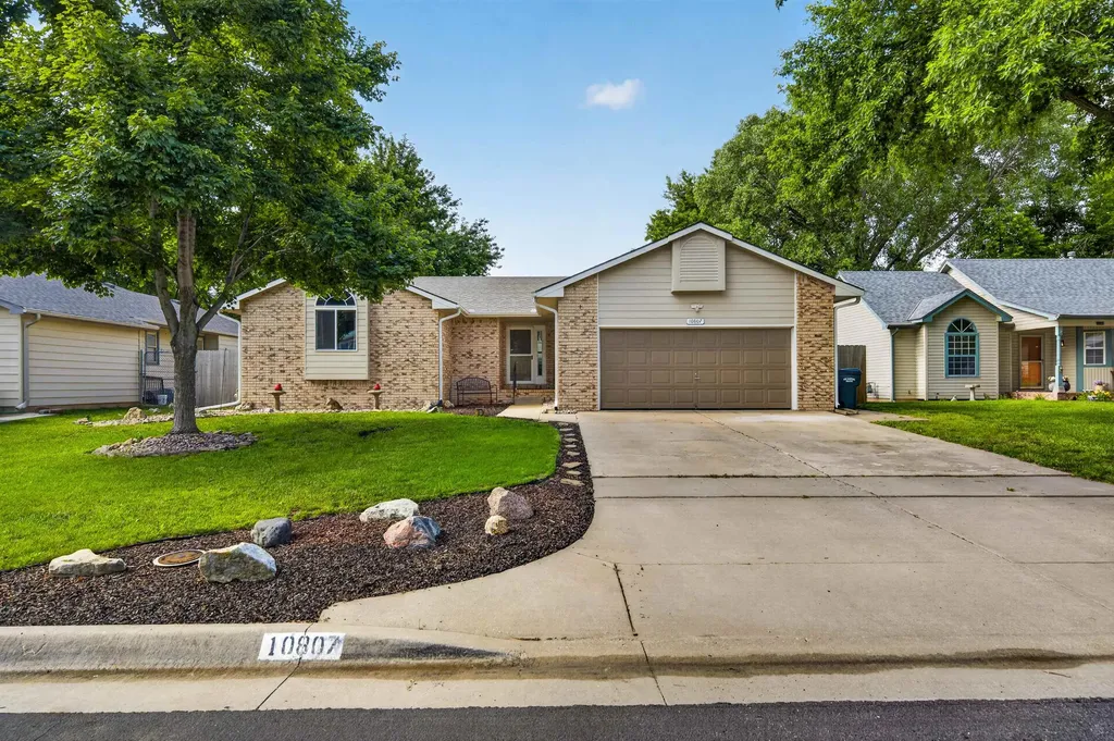 10807 W Par Lane Wichita KS 67212