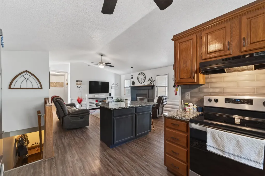 10807 W Par Lane Wichita KS 67212