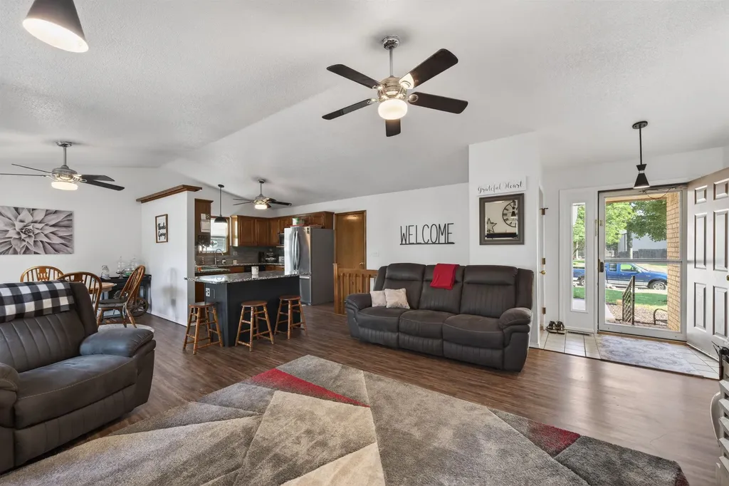 10807 W Par Lane Wichita KS 67212