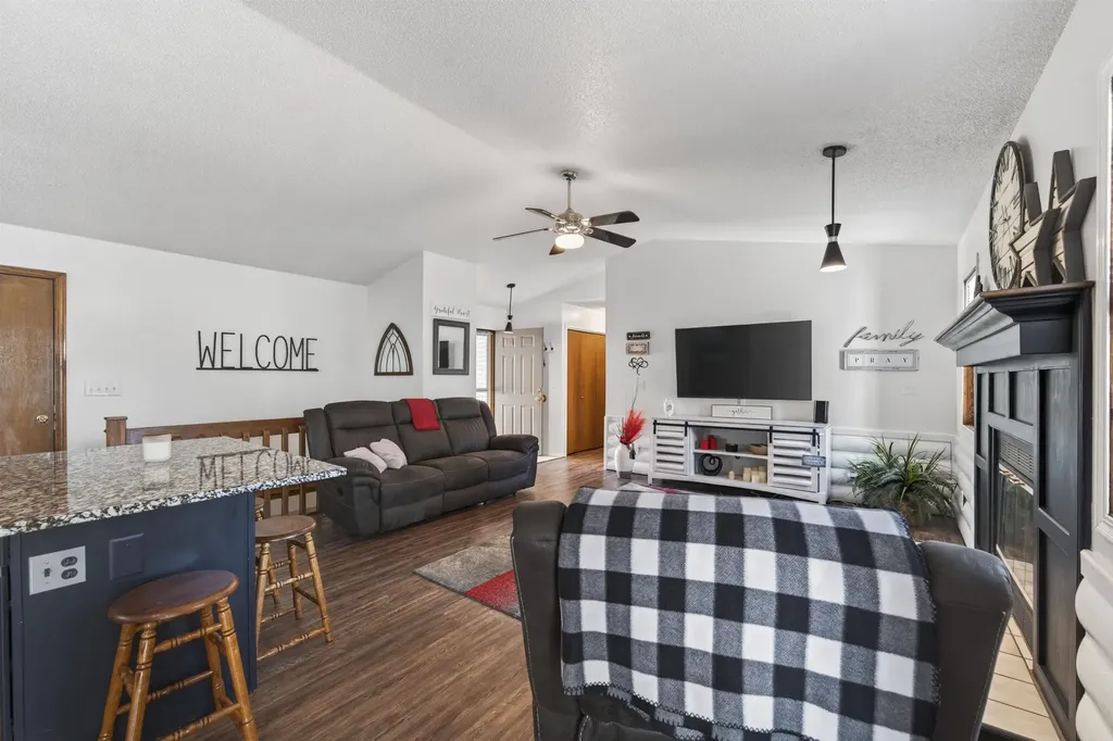 10807 W Par Lane Wichita KS 67212