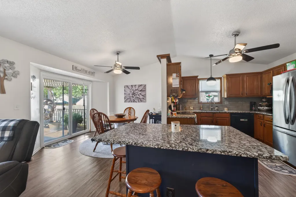 10807 W Par Lane Wichita KS 67212
