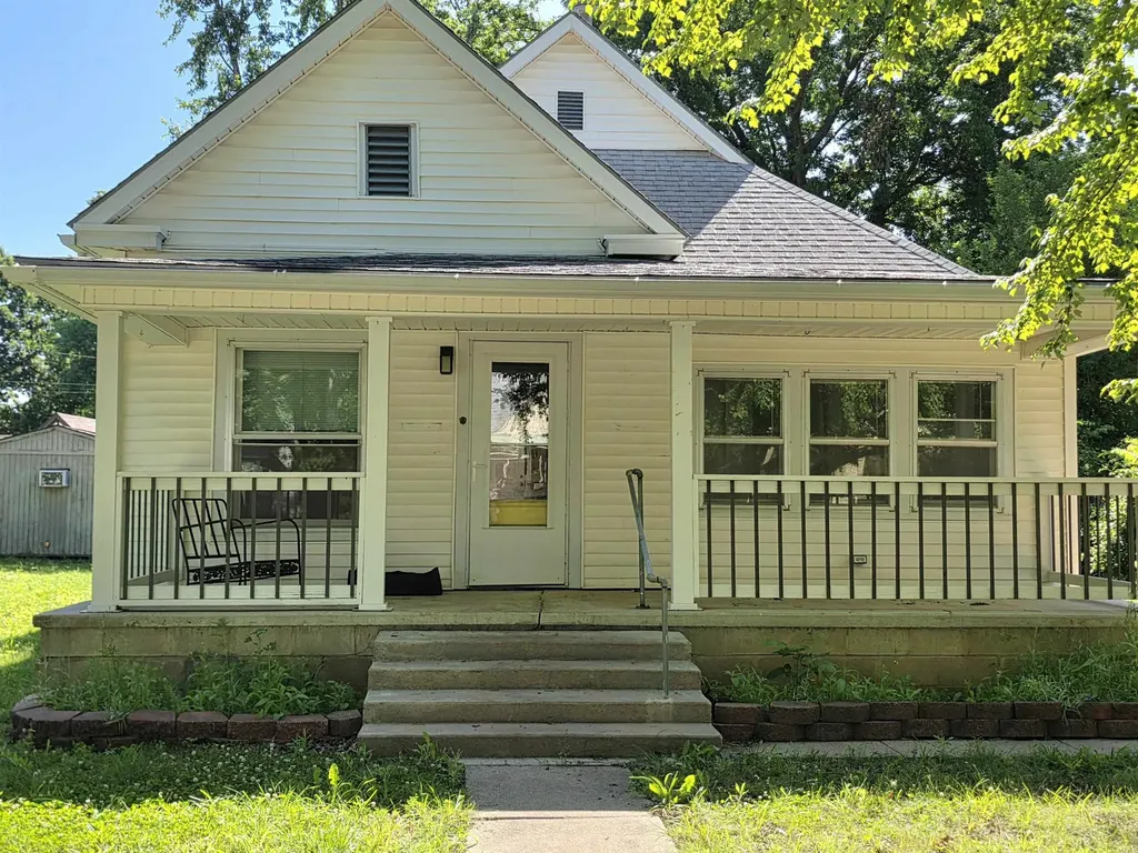 1618 Millington Winfield KS 67156