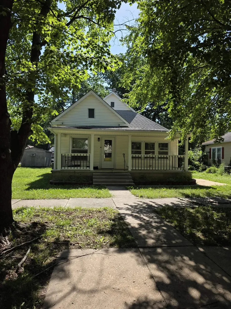 1618 Millington Winfield KS 67156