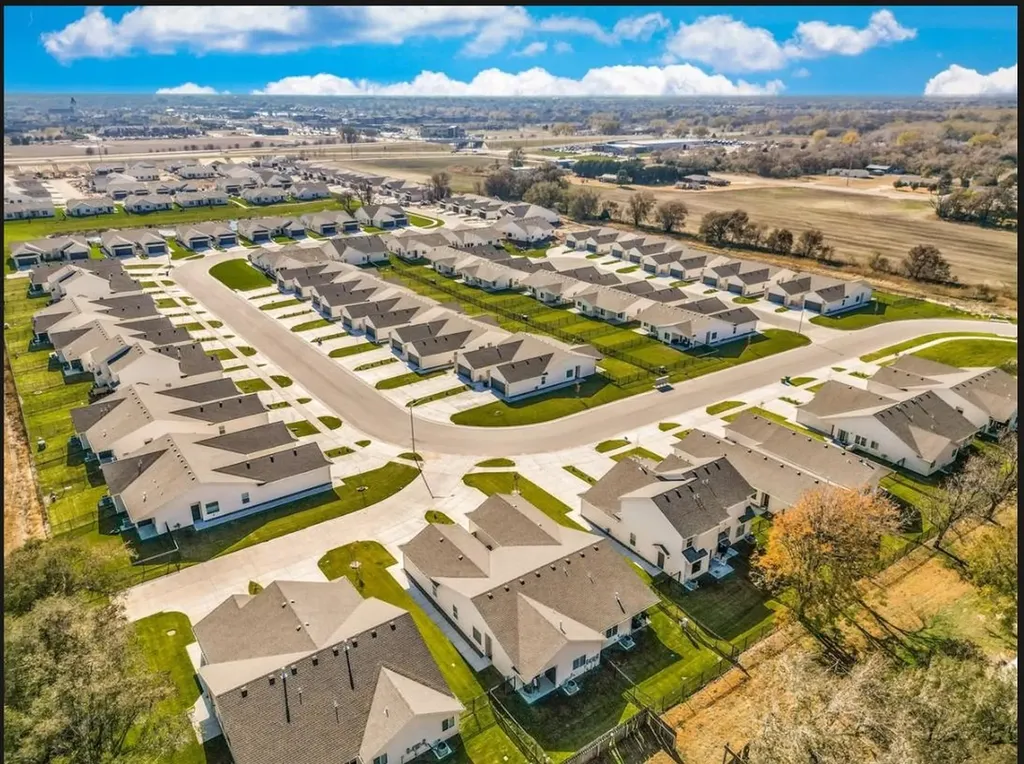 4527 N Sandplum Wichita KS 67205