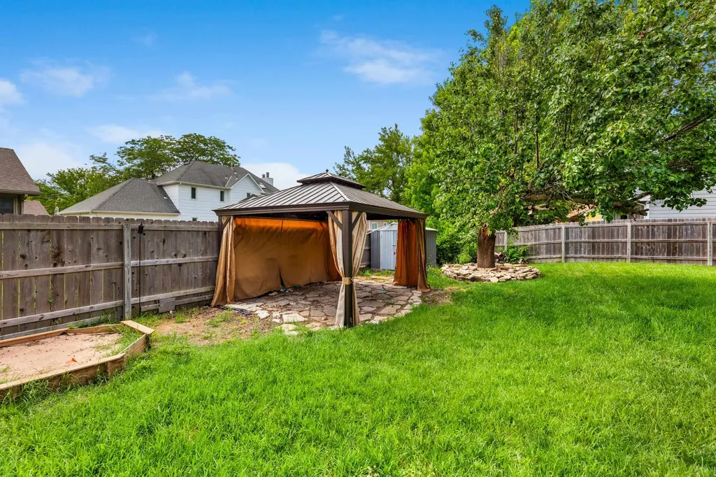 6935 E 35th Street N Wichita KS 67226