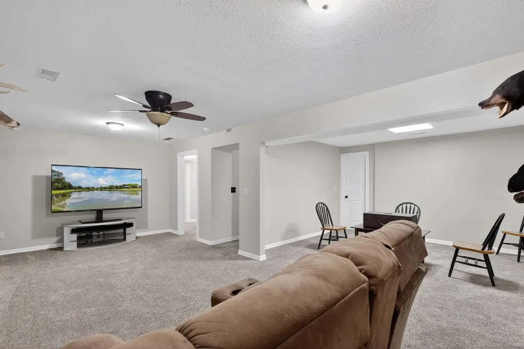 1744 N Country Walk Lane Mulvane KS 67110