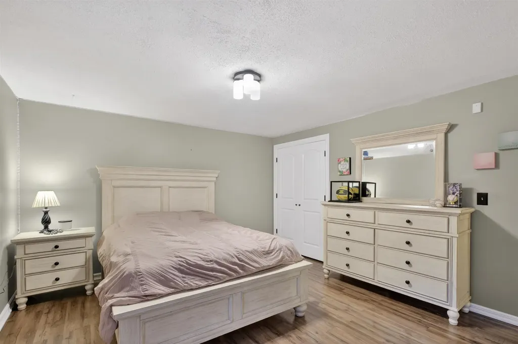 1744 N Country Walk Lane Mulvane KS 67110