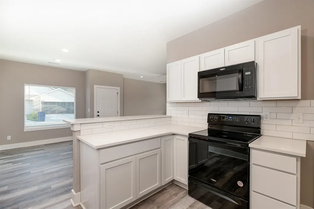 4463 N Sandplum Wichita KS 67205