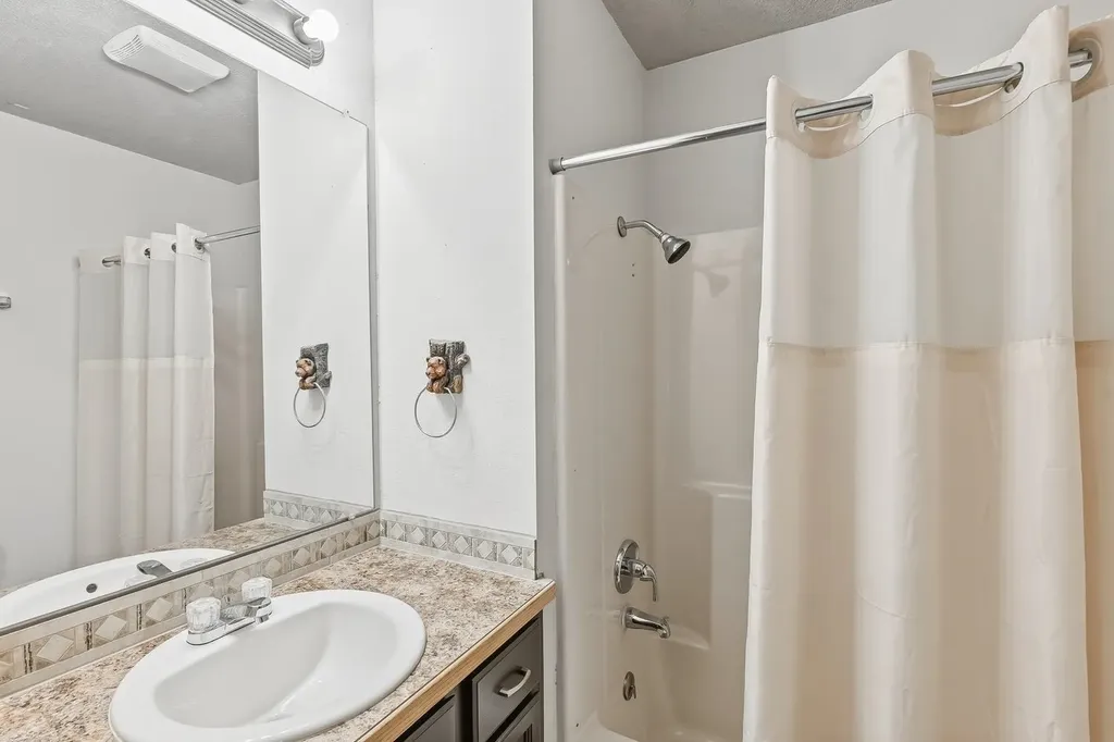 636 Dublin Drive Andover KS 67002