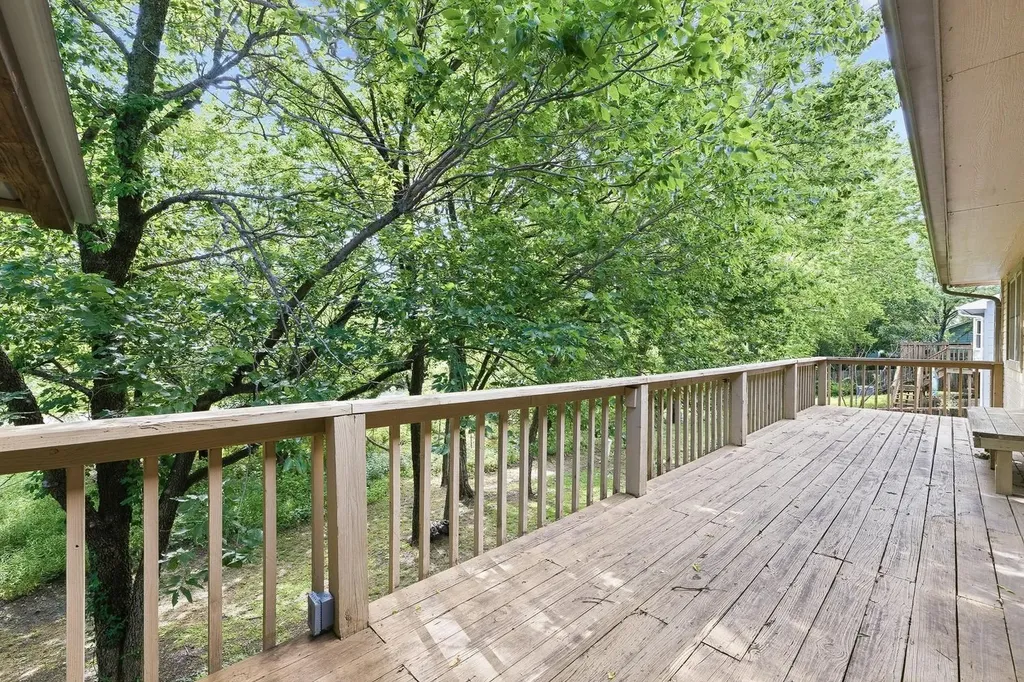 636 Dublin Drive Andover KS 67002