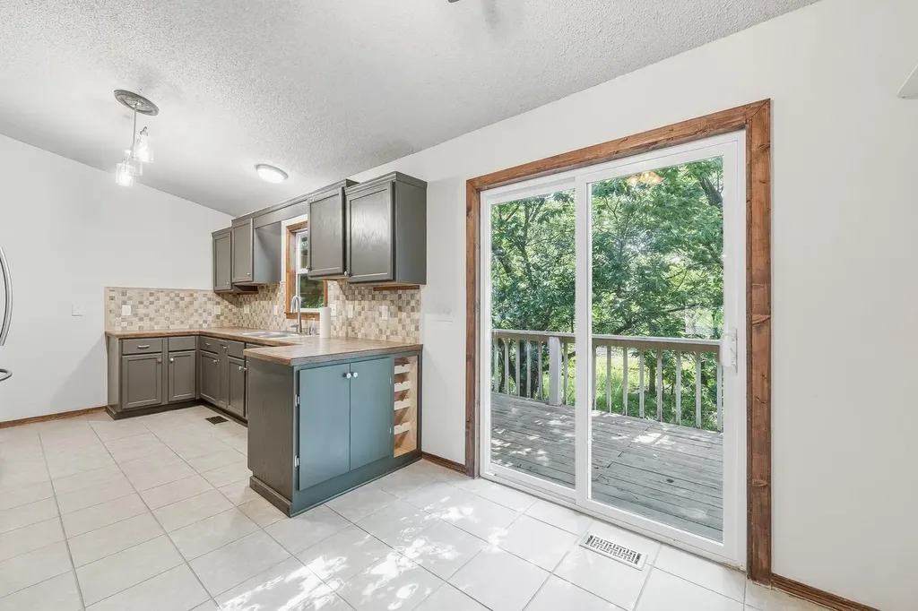636 Dublin Drive Andover KS 67002