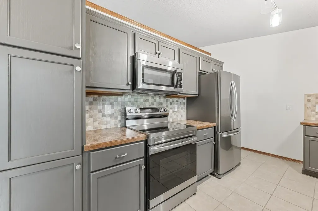 636 Dublin Drive Andover KS 67002