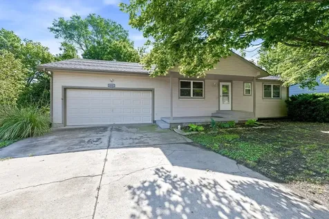 636 Dublin Drive Andover KS 67002