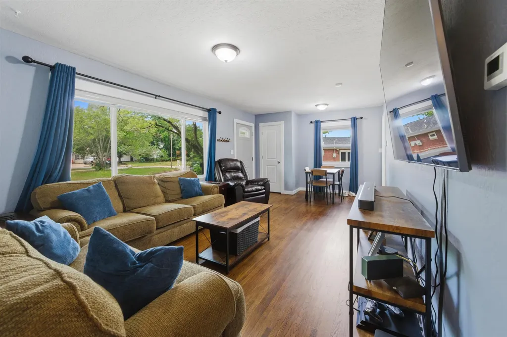 1610 E Evanston Park City KS 67219