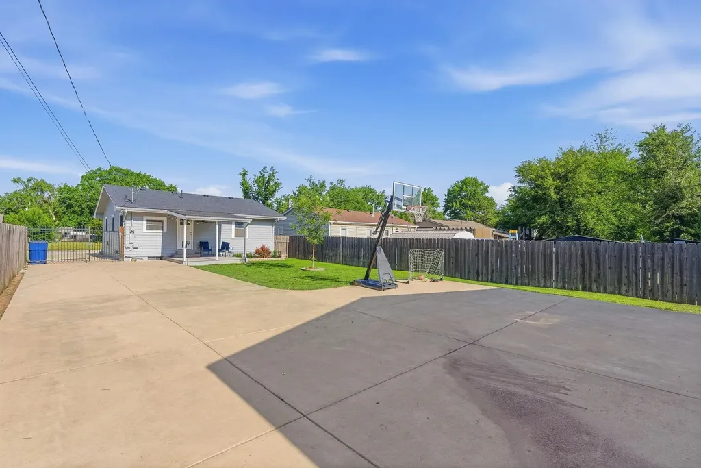 710 N Anna Street Wichita KS 67212