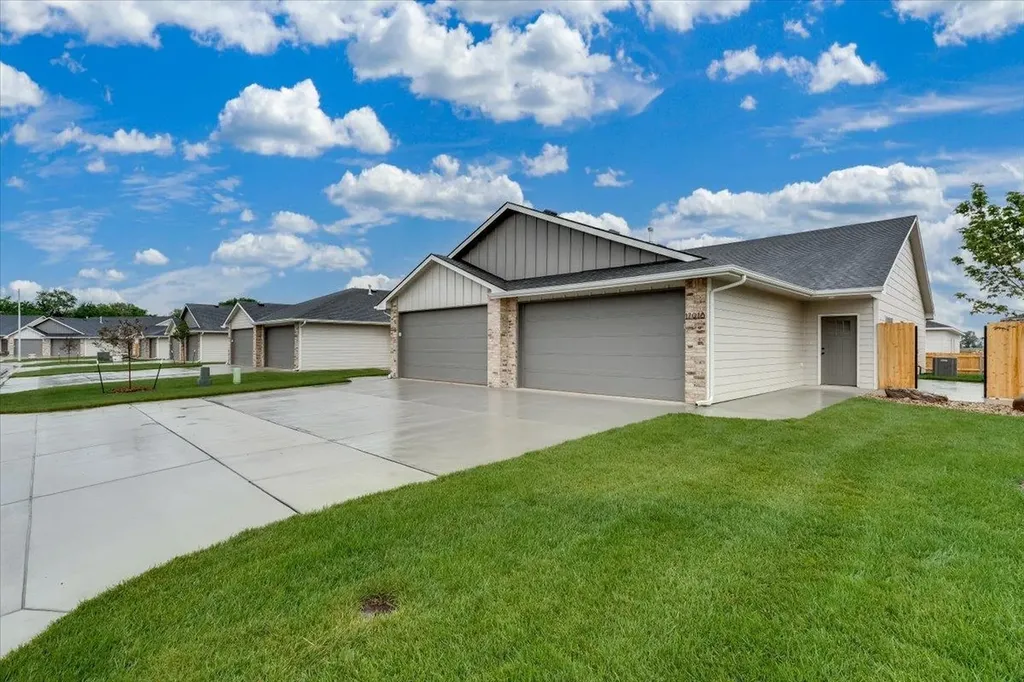 17018 W Lawson Street Wichita KS 67052