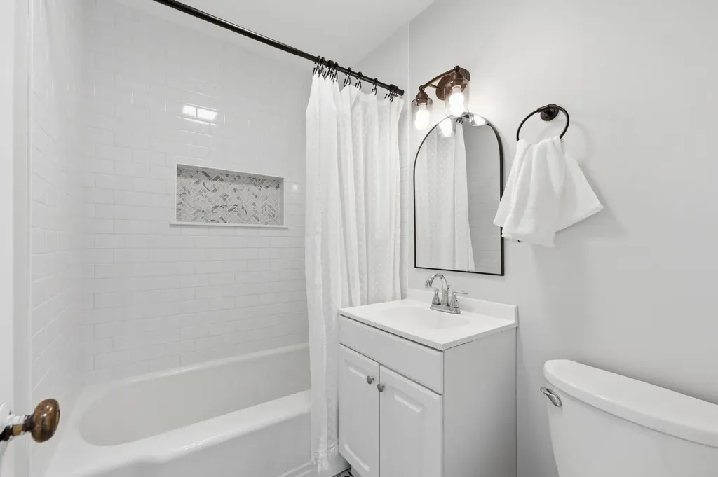1713 S Drollinger Wichita KS 67218