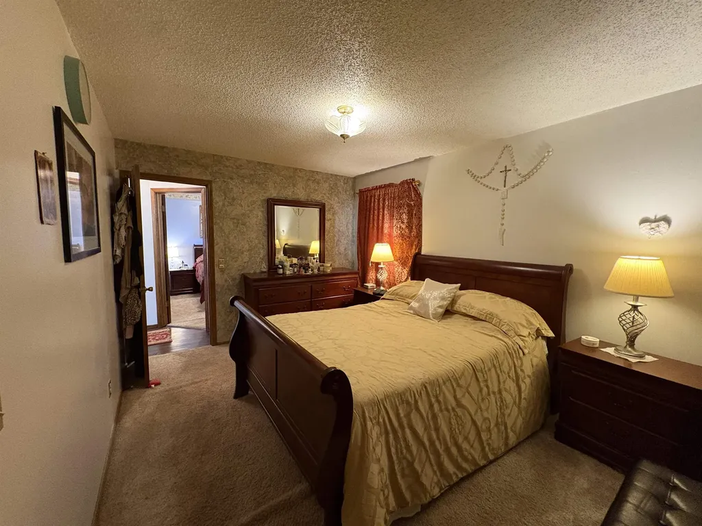 6528 W Oneil Wichita KS 67212