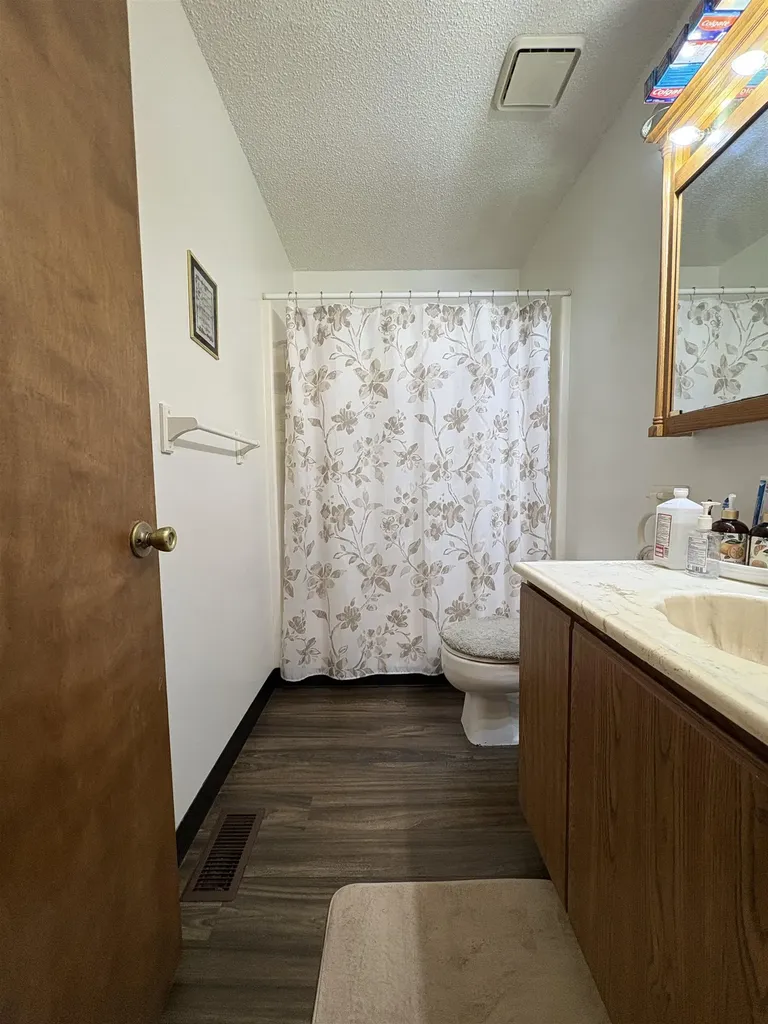 6528 W Oneil Wichita KS 67212