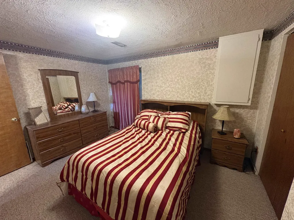6528 W Oneil Wichita KS 67212