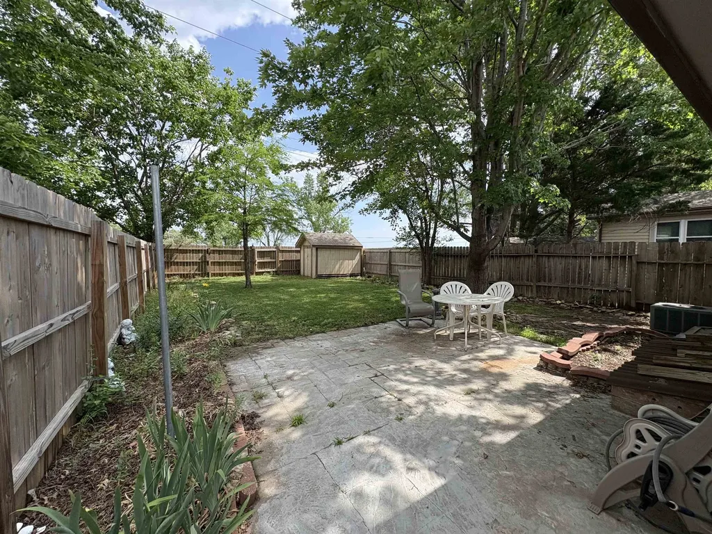 6528 W Oneil Wichita KS 67212