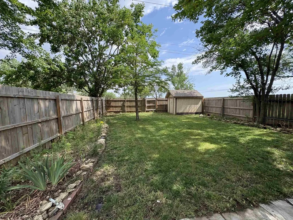 6528 W Oneil Wichita KS 67212