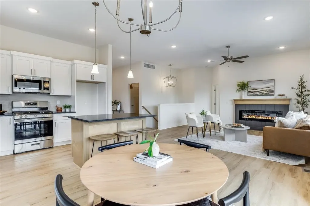 10411 W Graber Circle Wichita KS 67215
