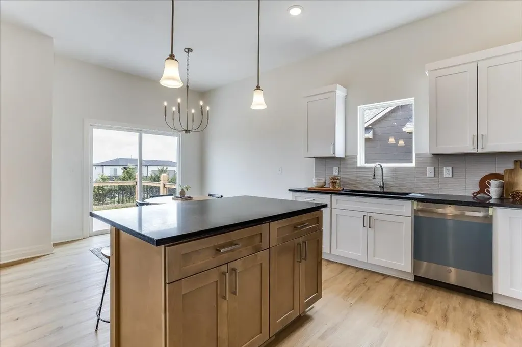 10411 W Graber Circle Wichita KS 67215