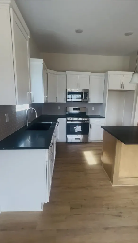 10411 W Graber Circle Wichita KS 67215
