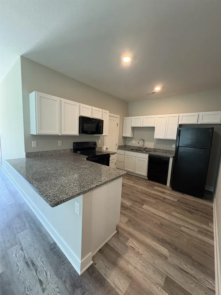 2817 W 55th St N Court Wichita KS 67204