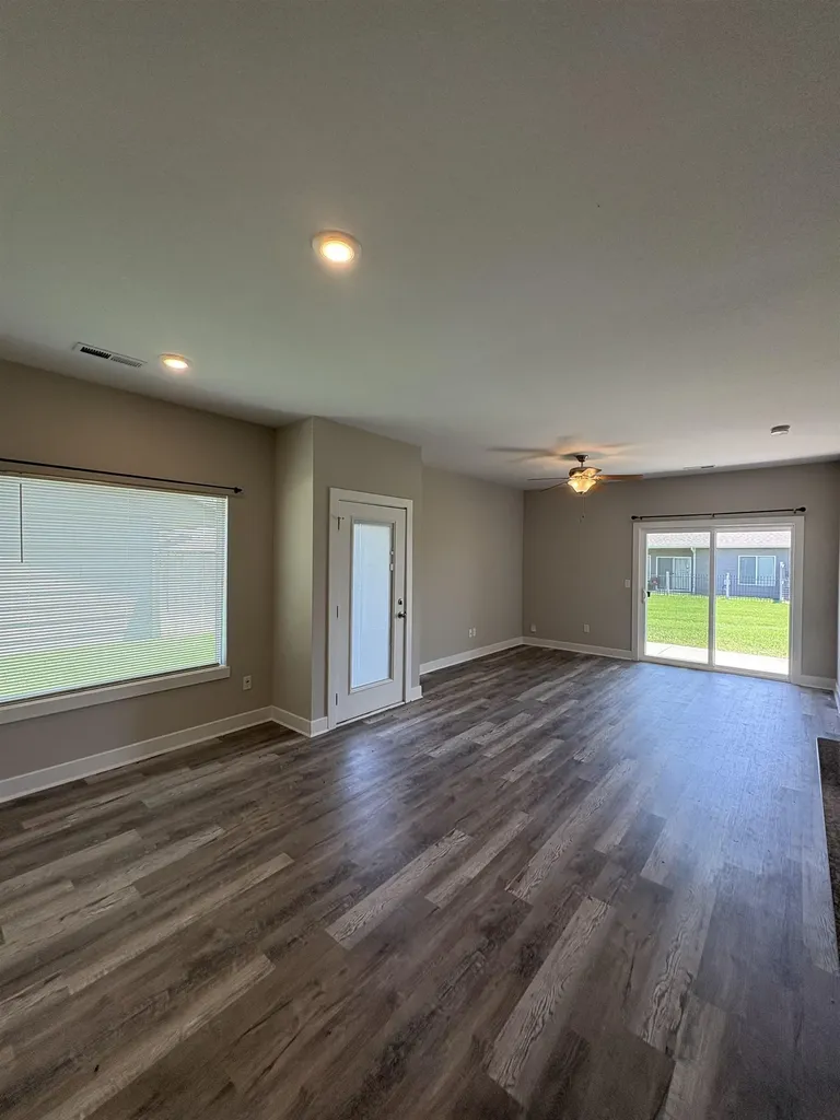 2817 W 55th St N Court Wichita KS 67204