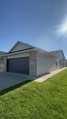 2817 W 55th St N Court Wichita KS 67204