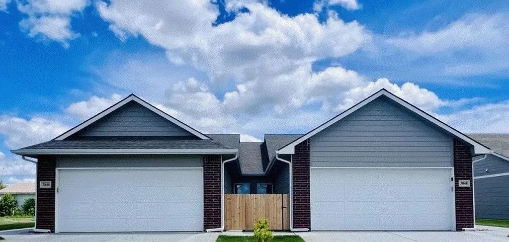 3846-3848 S Bluelake Street Wichita KS 67215