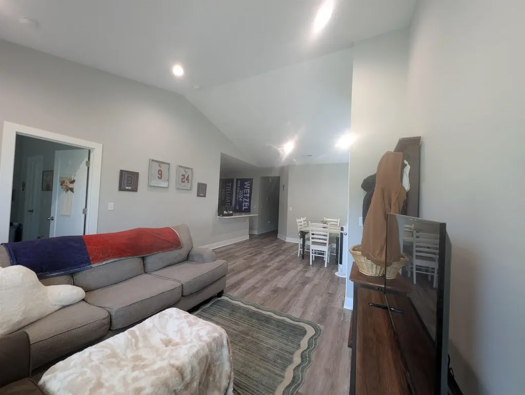 3846-3848 S Bluelake Street Wichita KS 67215
