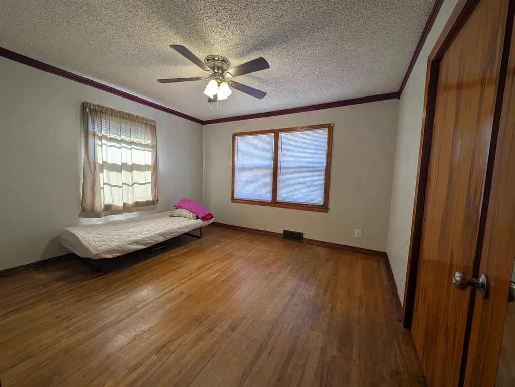 3334 S Seneca Street Wichita KS 67217