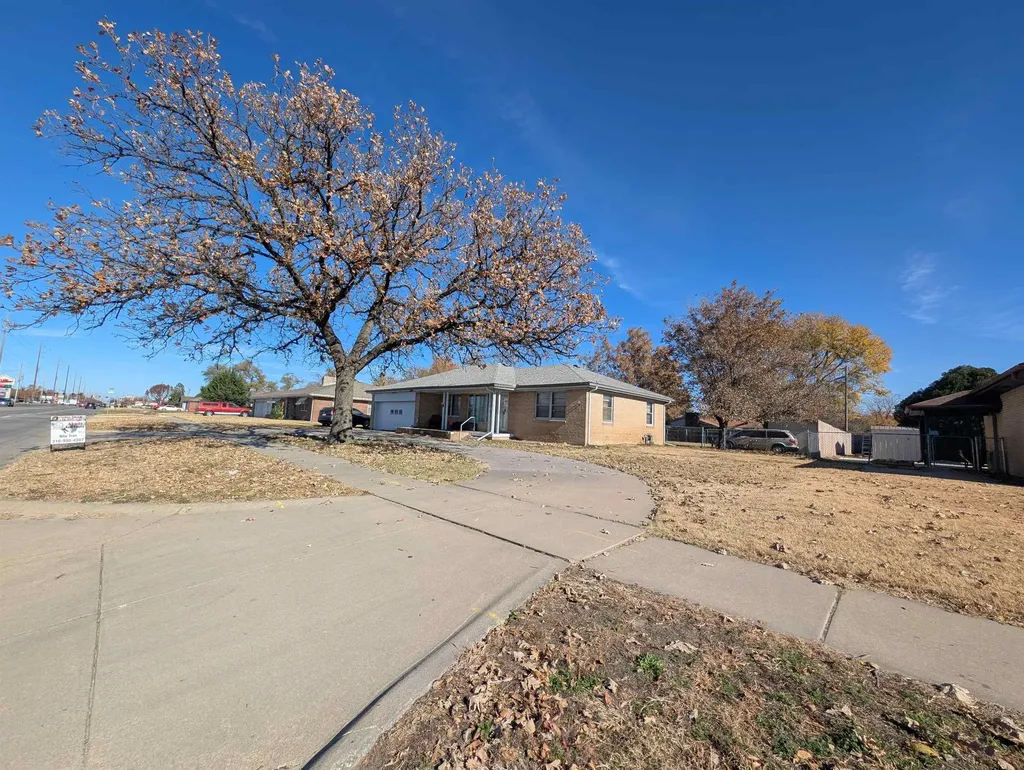 3334 S Seneca Street Wichita KS 67217