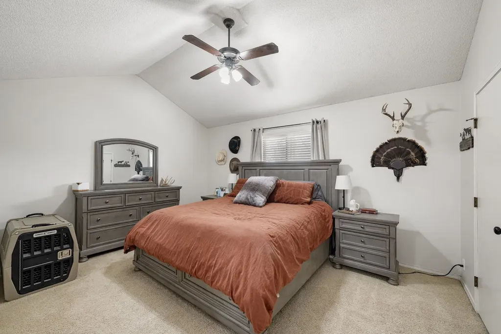 2506 N Amarado Street Wichita KS 67205-1523