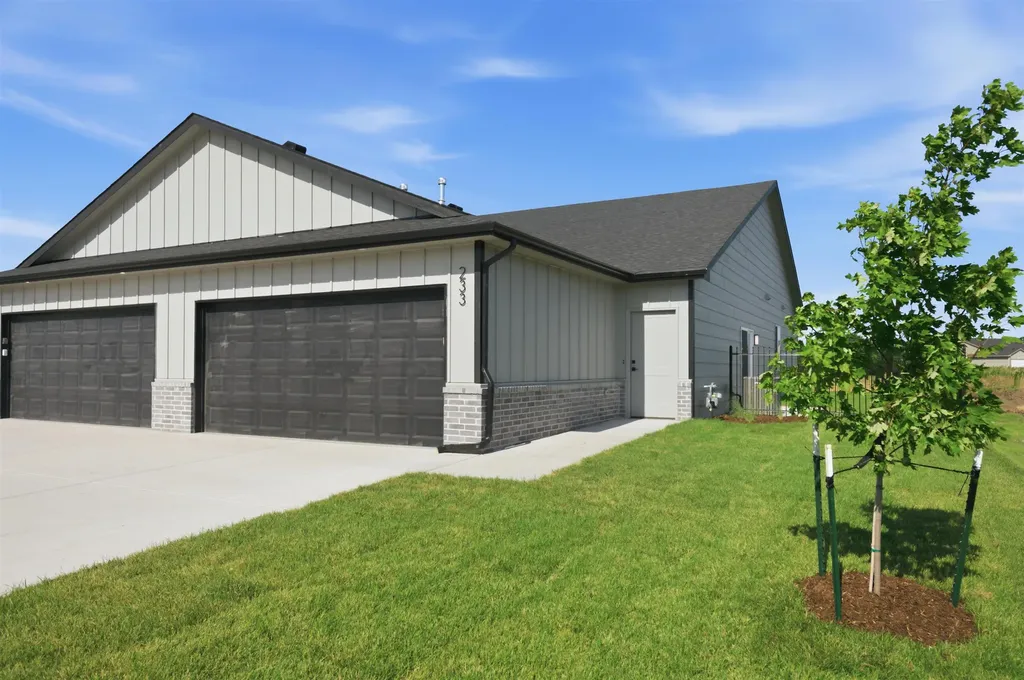231 N Mendocino Court Goddard KS 67052