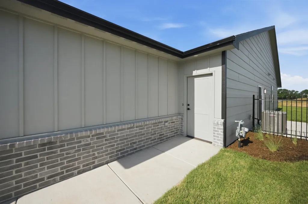 233 N Mendocino Court Goddard KS 67052